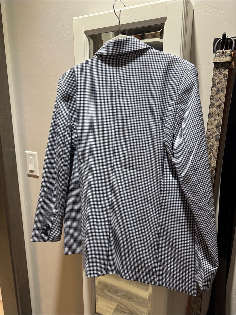 LOFT Navy and White Gingham Sport Coat - Picture 4 of 5